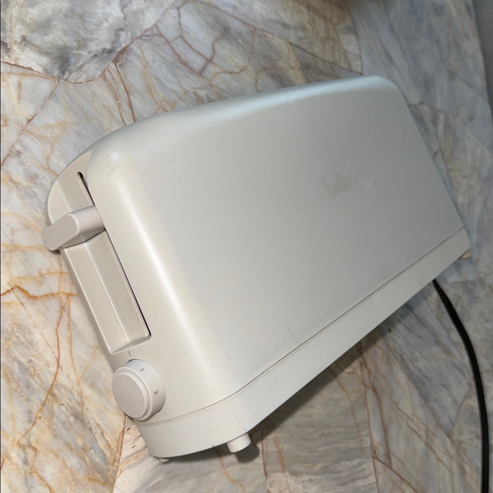 bella 2-Slice Slim Toaster with Extra Long Slot